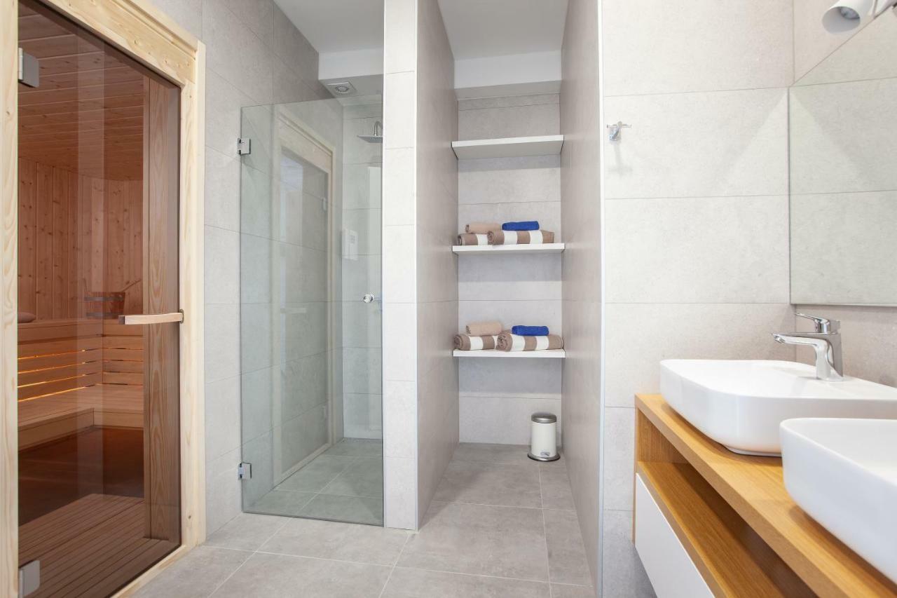 Villa Mira With Fantastic Sea View Makarska Ngoại thất bức ảnh